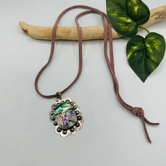 Abalone Shell Silver Boho Leather Necklace - Picture 1 of 6